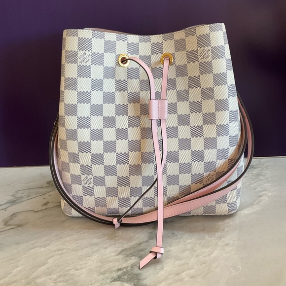 Louis Vuitton Handbags - Beautiful Rare Louis Vuitton Azur Rose NeoNoe